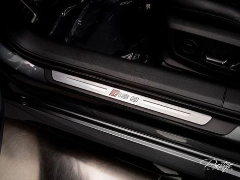 Used 2022 Audi RS 6 AWD/4WD image 20