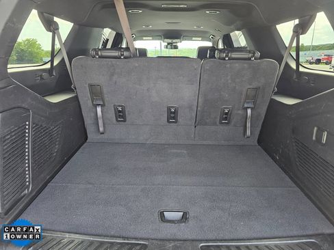 Used 2024 Chevrolet Suburban LT AWD/4WD image 36