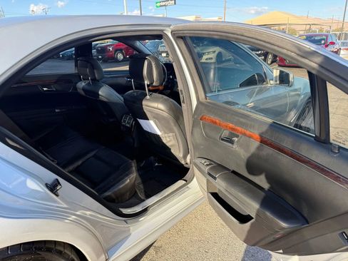 Used 2010 Mercedes-Benz S 550 w/ Sport Pkg image 18