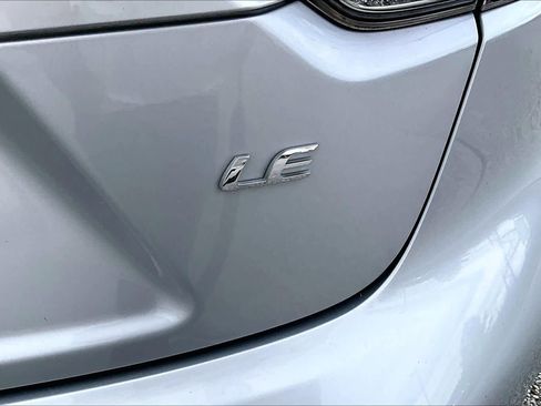 Used 2022 Toyota Corolla LE image 10