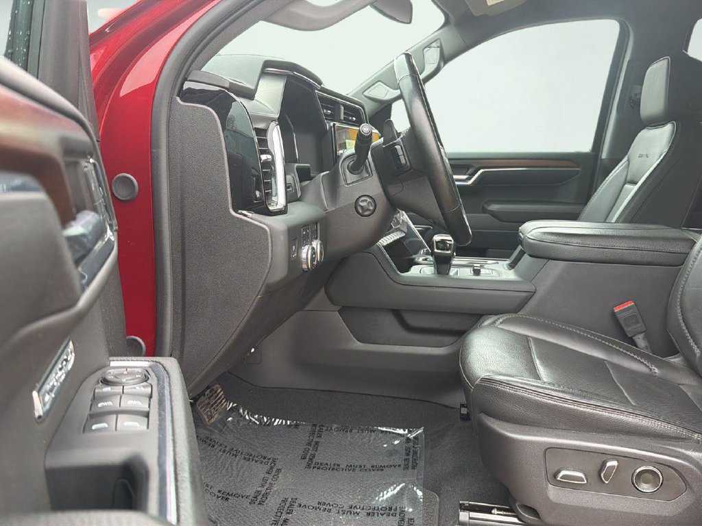 Used 2024 GMC Sierra 1500 Denali AWD/4WD image 2