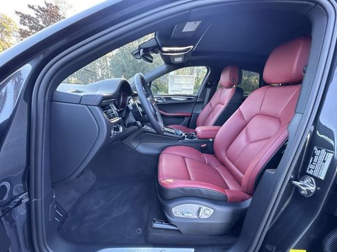Used 2026 Porsche Macan S AWD/4WD image 7