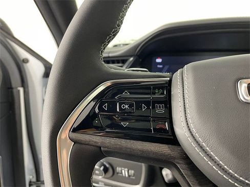 New 2025 Jeep Grand Cherokee Overland w/ Luxury Tech Group IV image 11