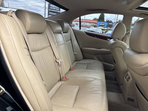 Used 2003 Lexus ES 330 FWD image 19