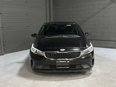 Used 2017 Kia Forte LX FWD image 2