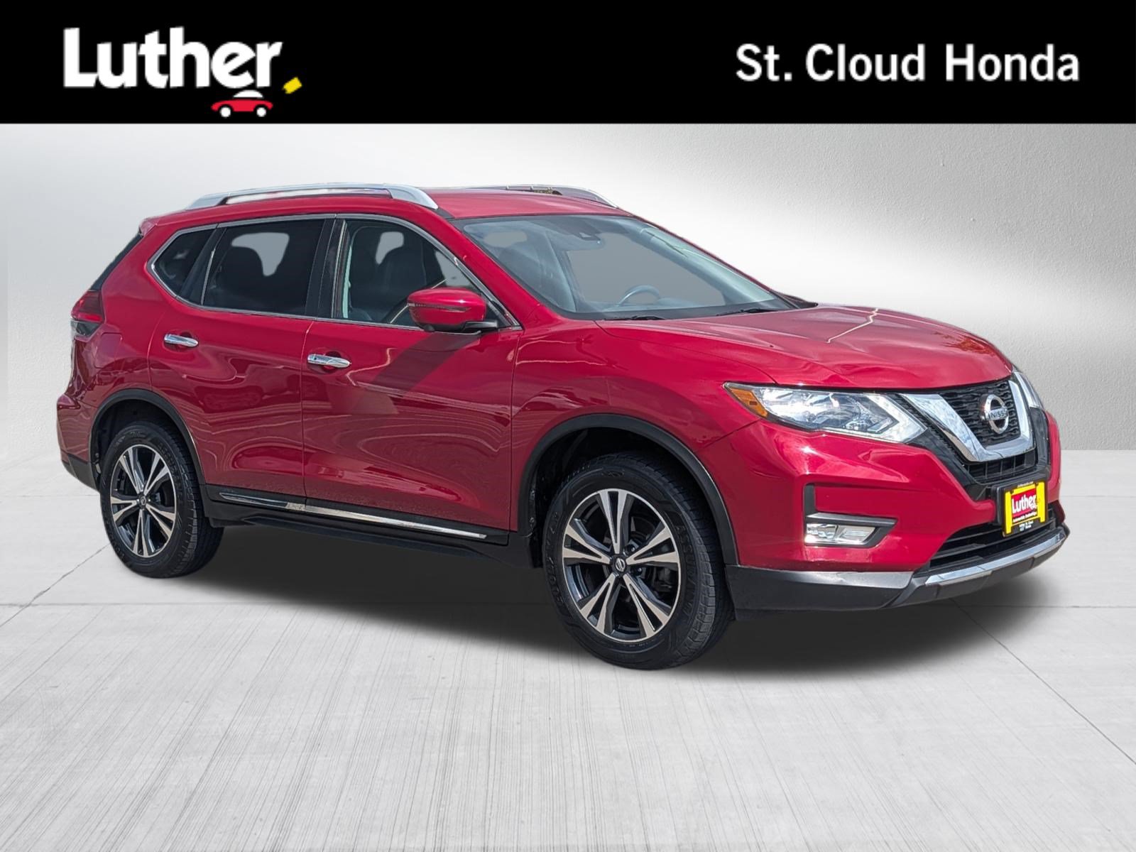 Used 2017 Nissan Rogue SL AWD/4WD image 1