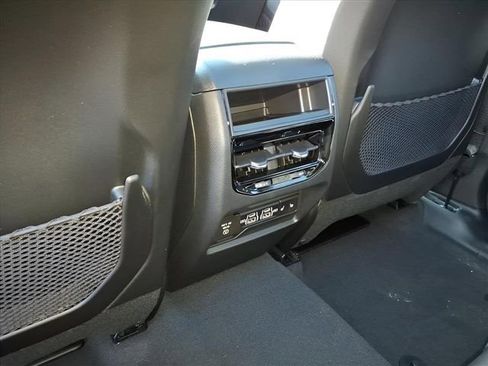 New 2025 Jeep Grand Cherokee Limited AWD/4WD image 8