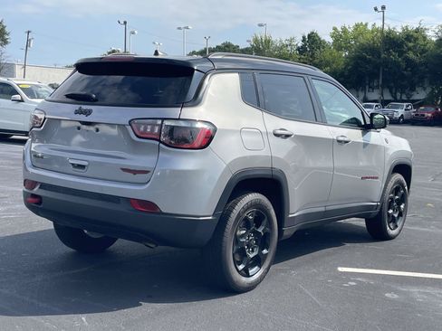 Used 2024 Jeep Compass Trailhawk AWD/4WD image 7
