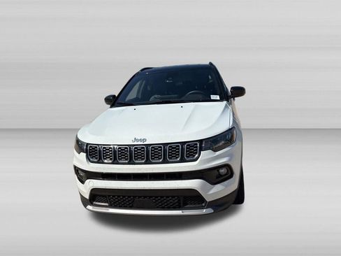 Used 2025 Jeep Compass Limited AWD/4WD image 8