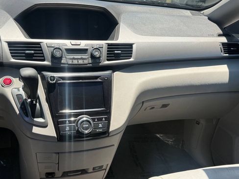 Used 2016 Honda Odyssey EX-L image 8