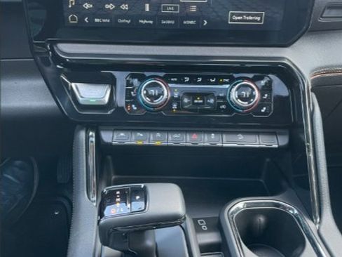 Certified 2023 GMC Sierra 1500 AT4 w/ AT4 Premium Package image 12