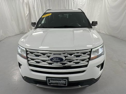 Used 2019 Ford Explorer XLT w/ Equipment Group 201A image 8