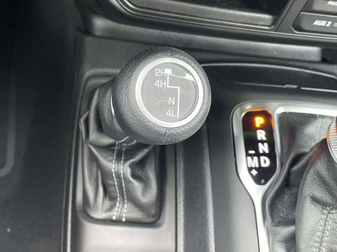 New 2025 Jeep Gladiator Sport image 23