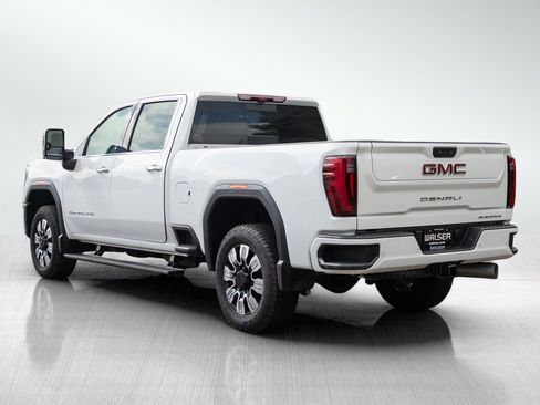 Used 2025 GMC Sierra 2500 Denali w/ Denali Reserve Package AWD/4WD image 3