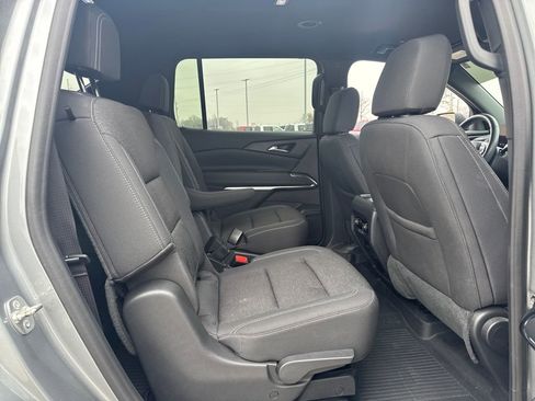 Used 2024 Chevrolet Traverse LT w/ Midnight/Sport Edition image 14