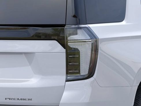 New 2026 Chevrolet Tahoe Premier w/ Sun And Tow Package AWD/4WD image 11