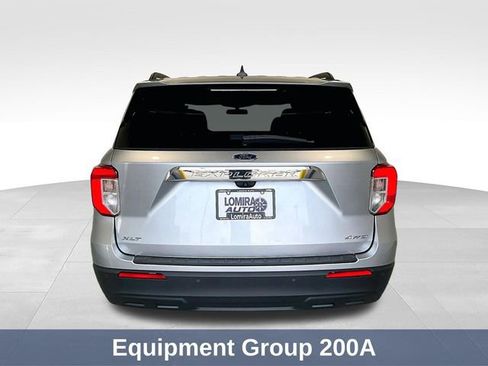 Used 2022 Ford Explorer XLT AWD/4WD image 9