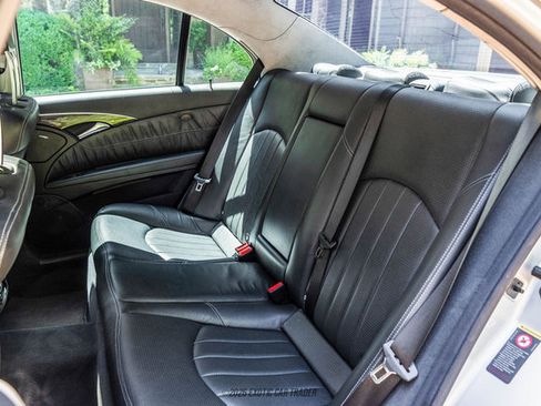 Used 2005 Mercedes-Benz E 55 AMG Sedan image 67