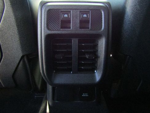 Used 2025 Ford Bronco Badlands AWD/4WD image 33