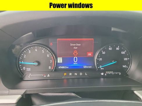 Used 2022 Ford Explorer XLT w/ Equipment Group 202A image 13