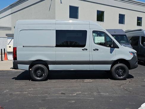 New 2026 Mercedes-Benz Sprinter 2500 image 2