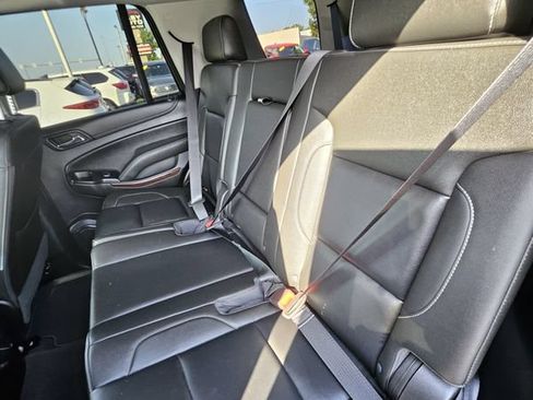 Used 2019 GMC Yukon SLT AWD/4WD image 16