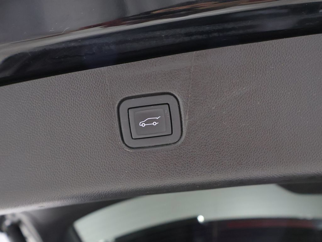 Used 2024 Chevrolet Blazer LT AWD/4WD image 20