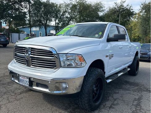 Used 2019 RAM 1500 Big Horn image 4