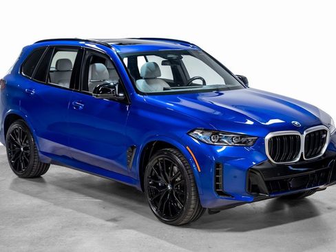 Used 2025 BMW X5 M60i w/ Climate Comfort Package image 3