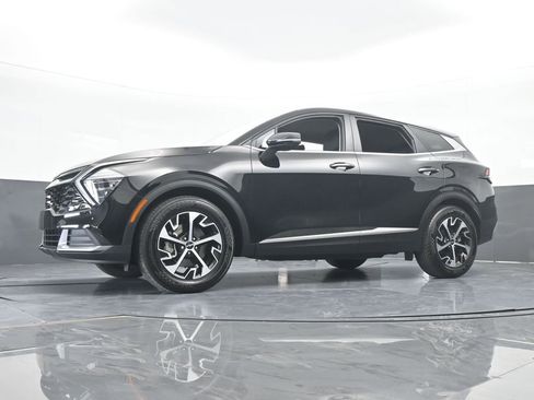 Used 2025 Kia Sportage EX image 58