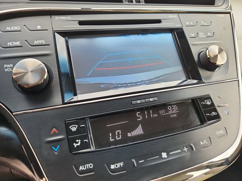 Used 2016 Toyota Avalon XLE FWD image 24
