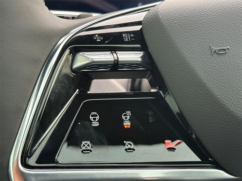 New 2026 Cadillac Vistiq Sport image 33