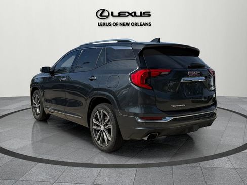 Used 2018 GMC Terrain Denali w/ Advanced Safety Package image 5