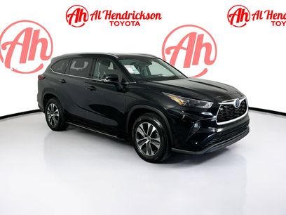 Used 2022 Toyota Highlander XLE
