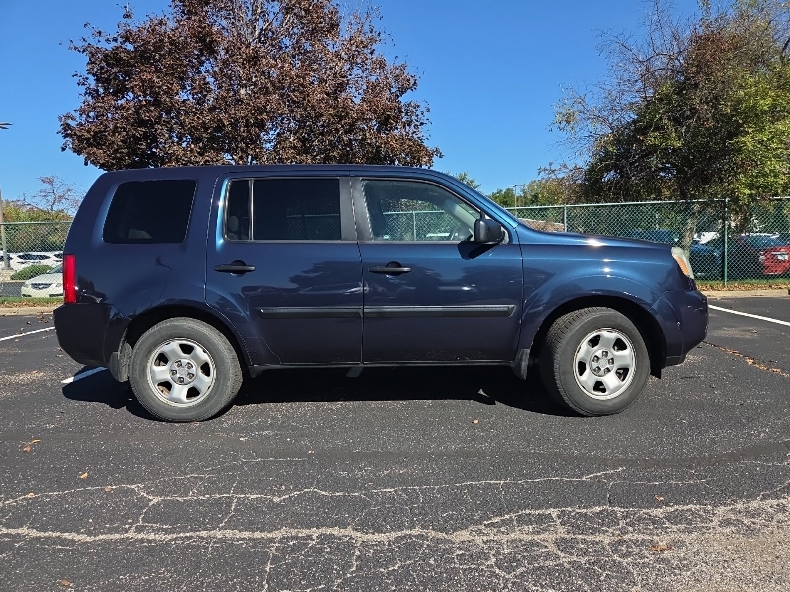 Used 2010 Honda Pilot LX image 2