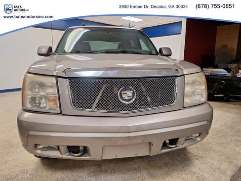 Used 2005 Cadillac Escalade EXT image 4
