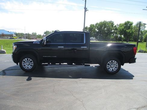Used 2021 GMC Sierra 2500 Denali w/ Denali Ultimate Package AWD/4WD image 10
