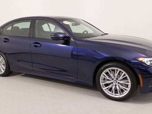 Used 2023 BMW 330i xDrive Sedan w/ Driving Assistance Package image 8