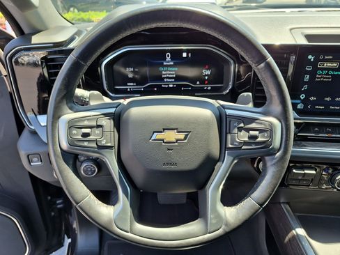 Used 2022 Chevrolet Silverado 1500 LTZ w/ Technology Package RWD image 18