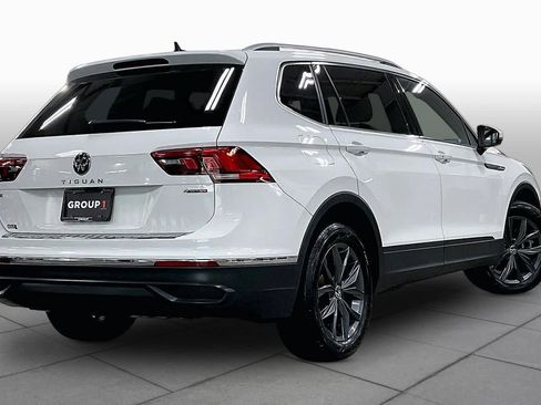 Used 2022 Volkswagen Tiguan SE AWD/4WD image 13