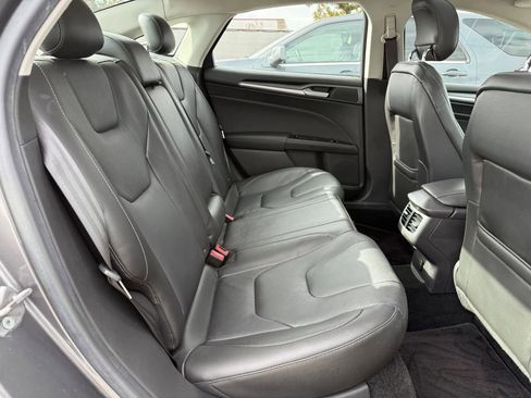 Used 2013 Ford Fusion Titanium image 18