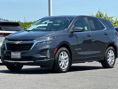 Used 2023 Chevrolet Equinox LT w/ LPO, Floor Liner Package FWD image 8