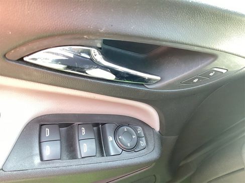 Used 2022 Chevrolet Equinox LT image 17