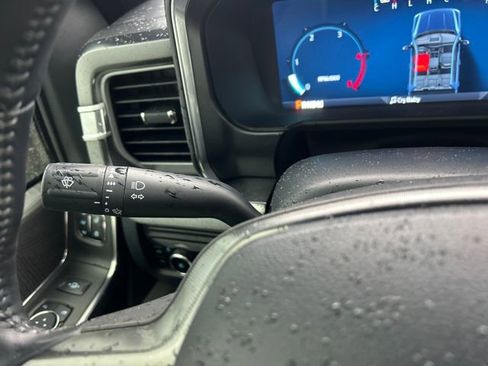 Used 2025 Ford F450 Platinum w/ FX4 Off-Road Package image 15