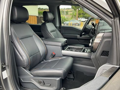 New 2026 Ford F250 Lariat w/ Black Appearance Package AWD/4WD image 39