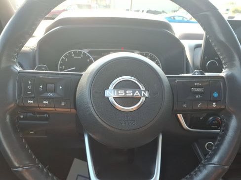 Used 2022 Nissan Rogue SL w/ SL Premium Package FWD image 19