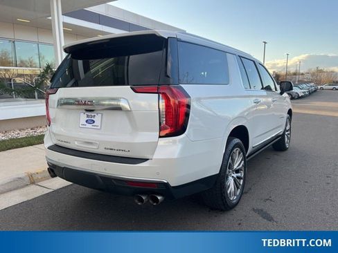 Used 2021 GMC Yukon XL Denali image 8