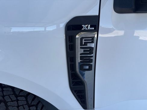 Used 2024 Ford F350 XL w/ XL Off-Road Package AWD/4WD image 2