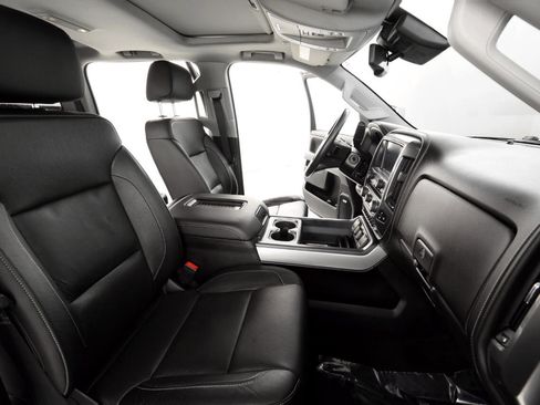 Used 2018 Chevrolet Silverado 2500 LTZ image 25