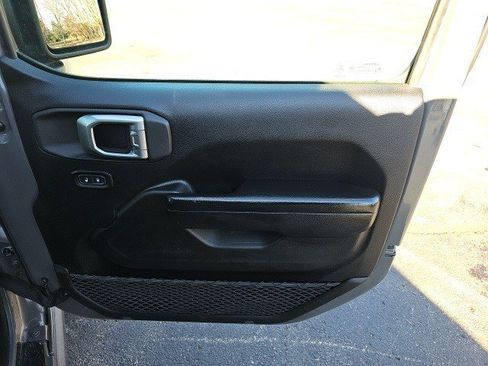 Used 2020 Jeep Gladiator Rubicon w/ LED Lighting Group image 15